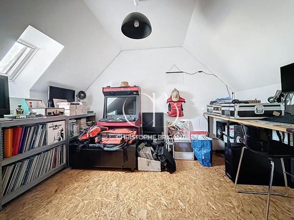 Maison 130 M² AVEC JARDIN ET TERRASSE  ET GARAGE