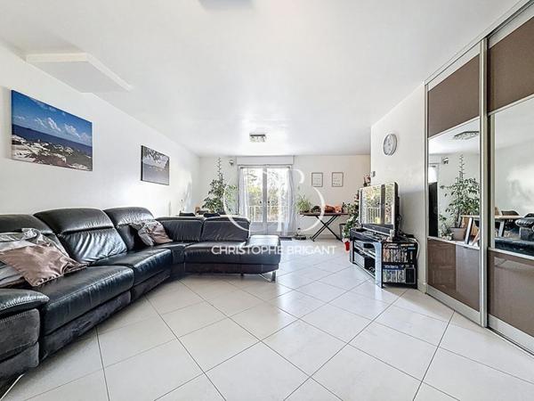 Maison 130 M² AVEC JARDIN ET TERRASSE  ET GARAGE