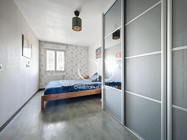 Maison 130 M² AVEC JARDIN ET TERRASSE  ET GARAGE