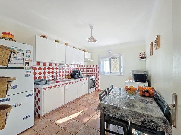 Maison familiale 7 pièces - 182 m² - 2730 m² de terrain arboré