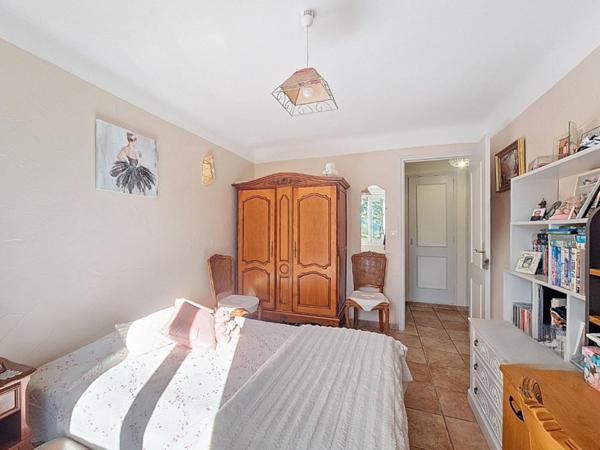 Maison familiale 7 pièces - 182 m² - 2730 m² de terrain arboré