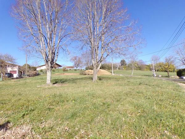 terrain 0 pièces 1298m² à vendre à Hagetmau