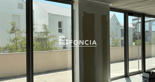 À vendre Local commercial 240.2 m² - Avon 77210