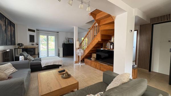 Maison Corbeil Essonnes 7 pièce(s) 160 m2
