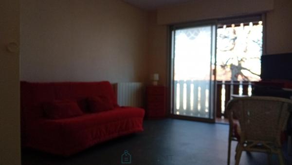 Studio avec cave et parking à proximité immédiate de l'Océan