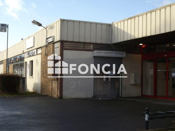 Location Local commercial 1 pièce 30 m² - CTRE CIAL DE LA CROIX VERTE 1 Saint Germain Les Corbei 91250