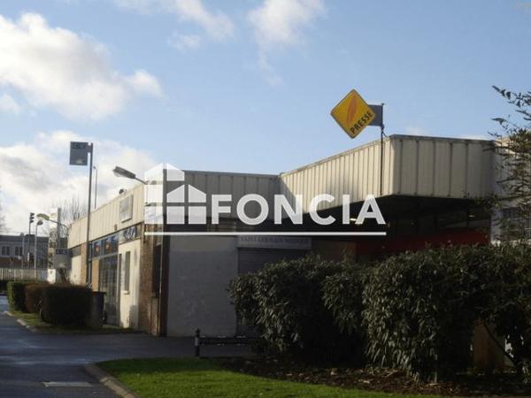 Location Local commercial 1 pièce 30 m² - CTRE CIAL DE LA CROIX VERTE 1 Saint Germain Les Corbei 91250