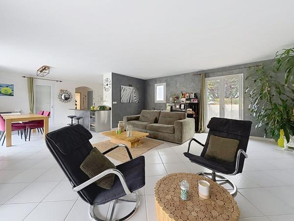 Maison d'exception à vendre à Aubagne - Confort, calme et prestations haut de gamme