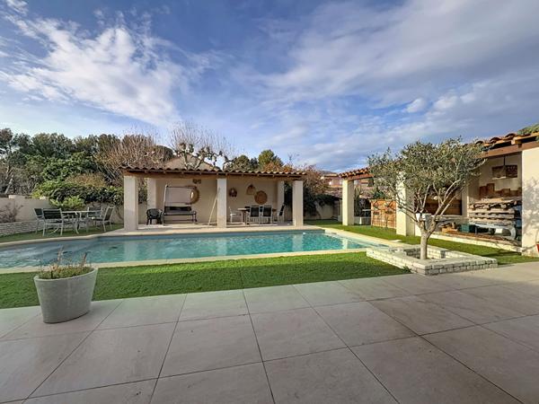 Maison d'exception à vendre à Aubagne - Confort, calme et prestations haut de gamme