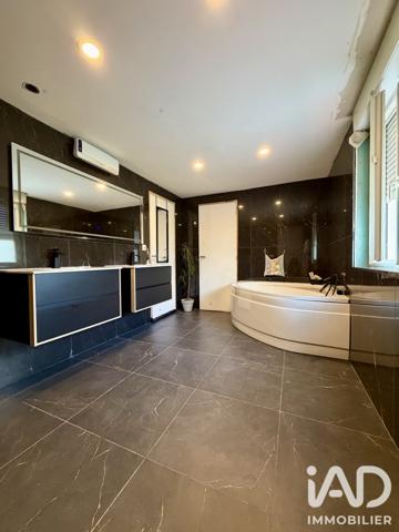 Maison à vendre 6 pièces 136 m² Isbergues