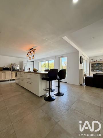Maison à vendre 6 pièces 136 m² Isbergues