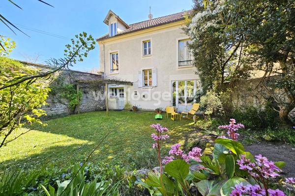 Maison à vendre 7 pièces de 154 m² à Conflans-Sainte-Honorine