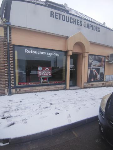 local commercial st julien les villas