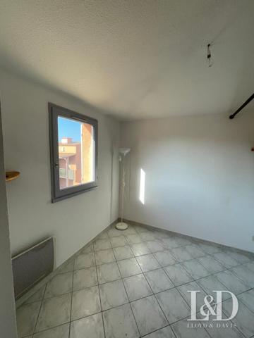 Appartement T3 , terrasse et parking privatif proche plages