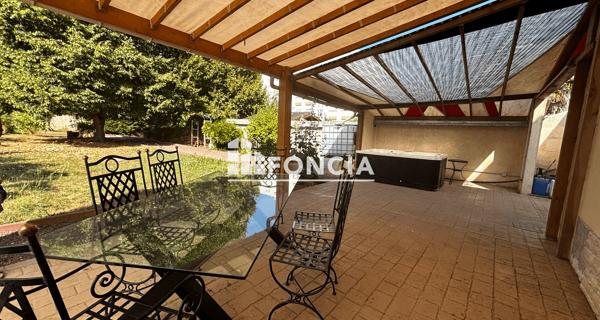 À vendre Maison 7 pièces 250 m² - Rochefort 17300