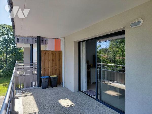APPARTEMENT T2 - 40 M² - TERRASSE ET GARAGE