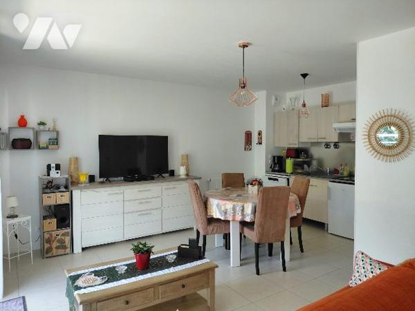 APPARTEMENT T2 - 40 M² - TERRASSE ET GARAGE