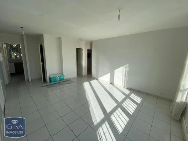 Appartement à louer 4 pièces 75m²