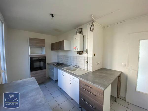 Appartement à louer 4 pièces 75m²