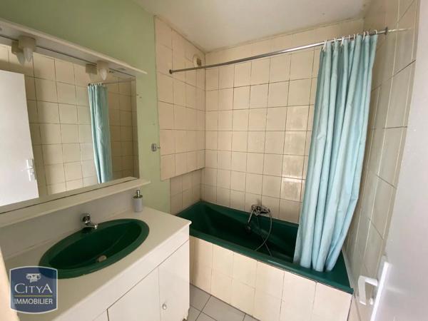 Appartement à louer 4 pièces 75m²