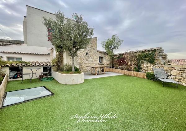 Alleins (13980) SPLENDIDE BATISSE DU 16EME DANS LES REMPARTS DU VIEUX VILLAGE