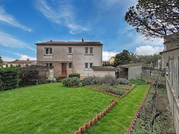 Rare sur le secteur : grande maison proche Canal, 6 chambres, garage