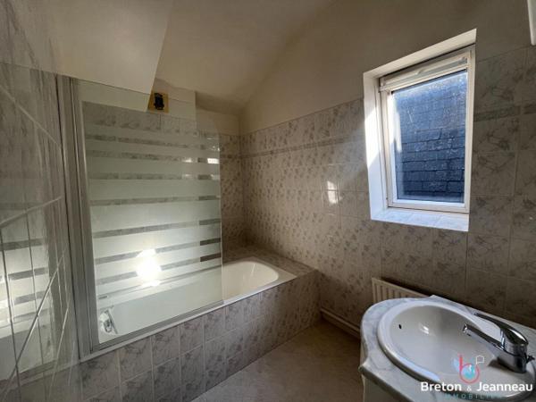 Appartement T2 Meublé - LAVAL - Centre ville Rive droite
