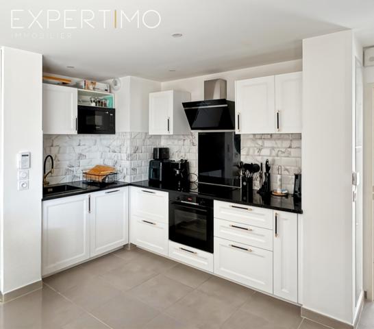 Castelnau-le-Lez (34170) Superbe T3 de standing - Terrasse - Vue dégagée - Parking en sous sol