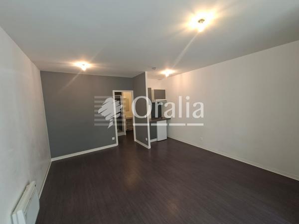 Appartement · Location Bordeaux (33300) 1 pièce · 27m²