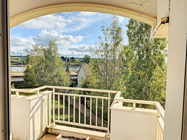 Appartement spacieux à vendre au bord de la Loire - 5 pièces, 121.79 m²