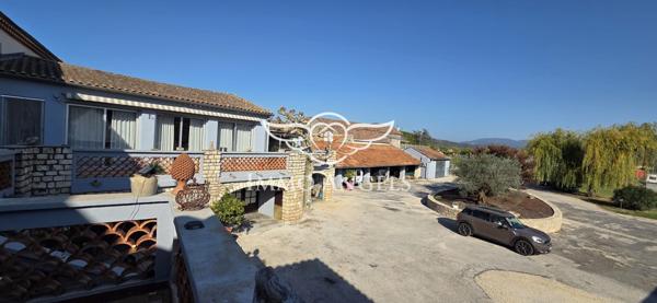 Investissement patrimonial en Ardèche méridionale - Mas de 554 m²