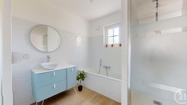 Maison à vendre  8 pièces - 145,25 m2 STE LUCE SUR LOIRE - 44