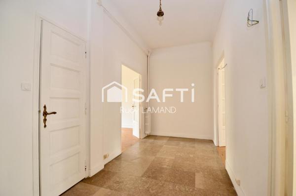 Grand Appartement - Quartier de Musiciens