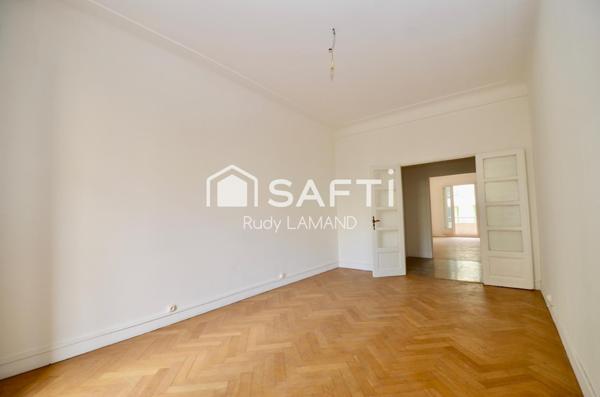 Grand Appartement - Quartier de Musiciens