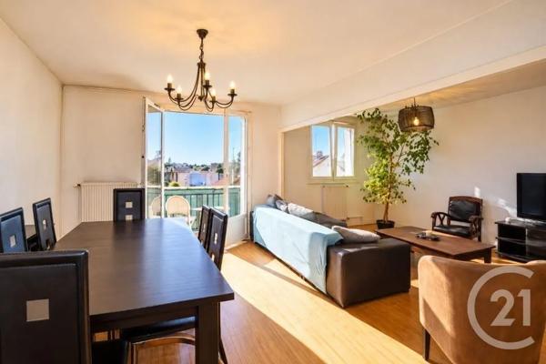 Appartement T3 à vendre  4 pièces - 67,78 m 2   ROMANS SUR ISERE  - 26