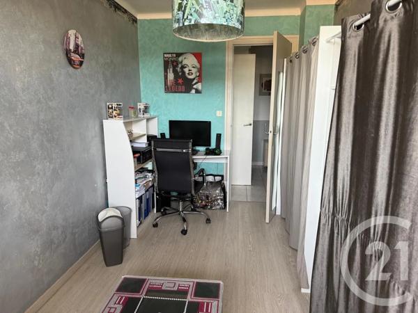 Appartement T4 à vendre  4 pièces - 83,58 m 2   ST ETIENNE  - 42