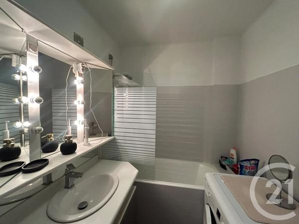 Appartement T4 à vendre  4 pièces - 83,58 m 2   ST ETIENNE  - 42