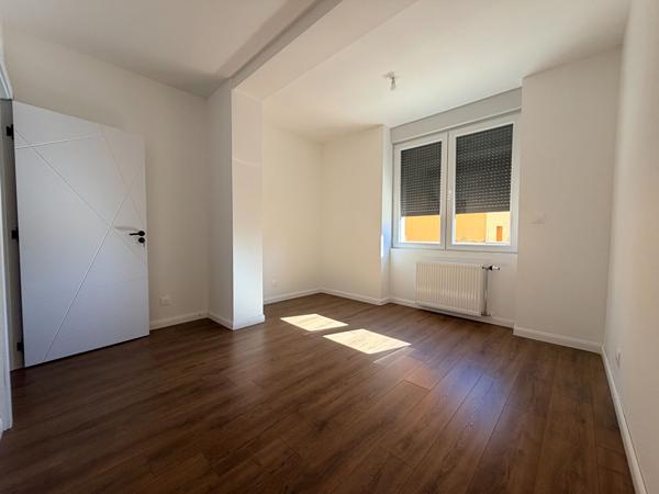 Appartement Montceau Les Mines 5 pièces 94 m2