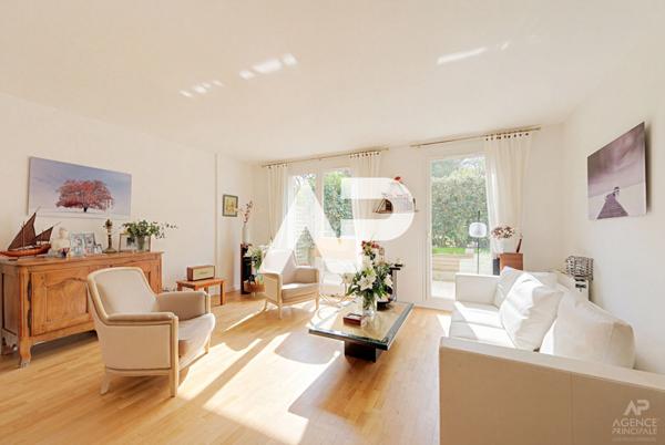 Appartement Rueil Malmaison 6 pièce(s) 131.92 m2 810 000 € ** - Référence 19343