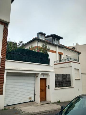 Parking · Location Les Lilas (93260)