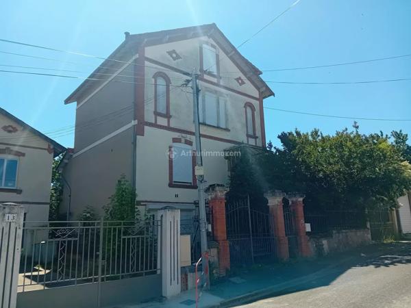 Vente                                                      Maison
                        
                     6 pièces                      141 m2                     à Carmaux