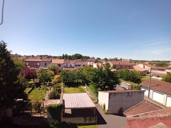Vente                                                      Maison
                        
                     6 pièces                      141 m2                     à Carmaux