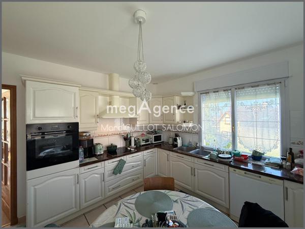 Maison à BOULOGNE-SUR-MER, 62200 - 6 pièces 179m²