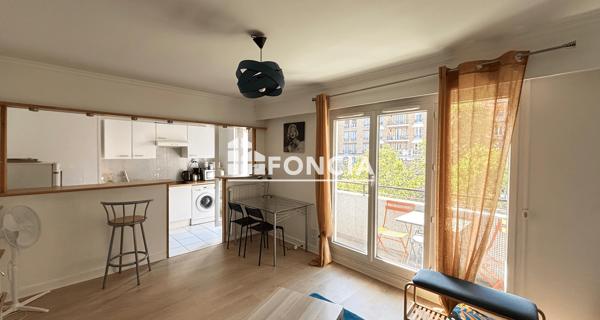 Location Studio meublé 29.65 m² - Paris 75015