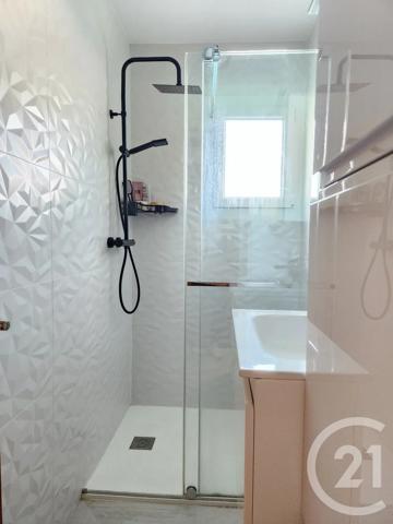 Maison à vendre  6 pièces - 130 m 2   ST LAURENT DE MURE  - 69