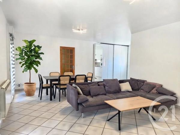 Maison à vendre  6 pièces - 130 m 2   ST LAURENT DE MURE  - 69