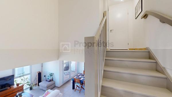T3 DUPLEX CLIMATISÉ AVEC TERRASSE & 2 STATIONNEMENTS