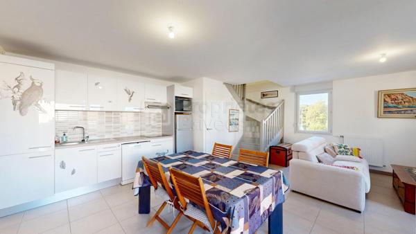 T3 DUPLEX CLIMATISÉ AVEC TERRASSE & 2 STATIONNEMENTS