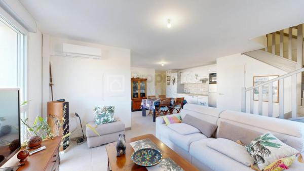 T3 DUPLEX CLIMATISÉ AVEC TERRASSE & 2 STATIONNEMENTS