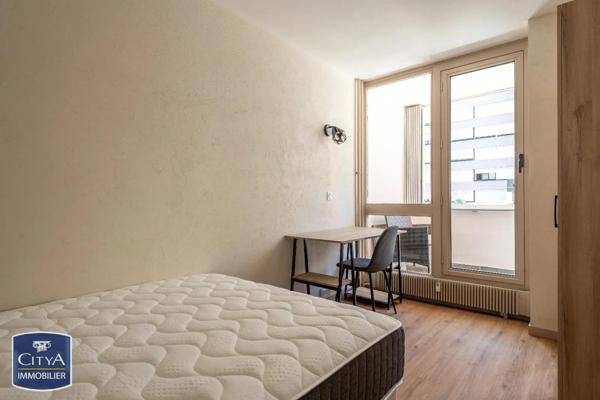 Appartement à louer 1 pièce 8.88m² Villeurbanne (69100)